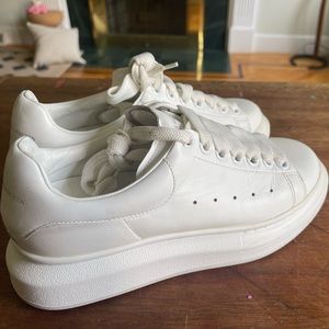 Alexander McQueen Oversized White Women Sneaker - EU38